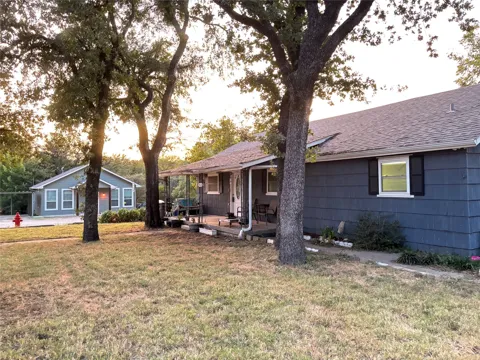 7420 Foster Drive