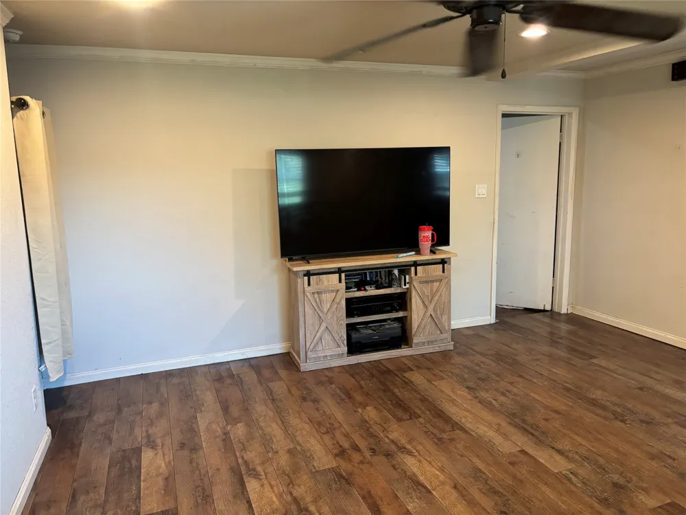 7420 Foster Drive Lake Worth, TX 76135