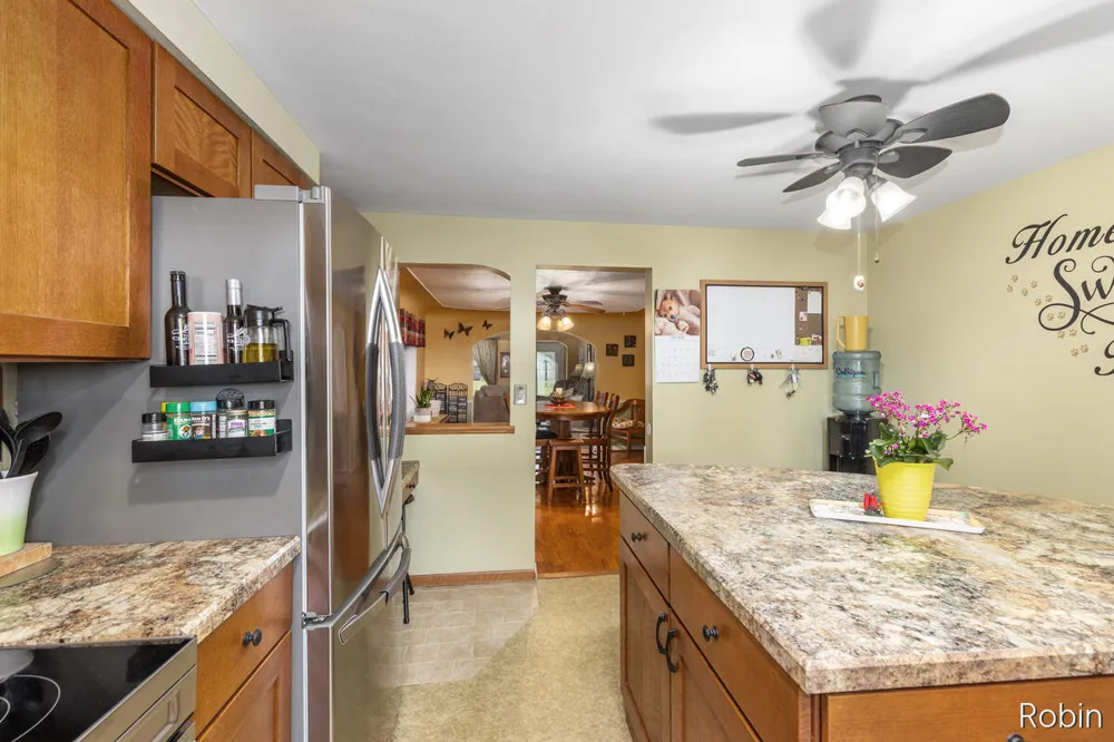 1213 Hayes Street NW Marne, MI 49435