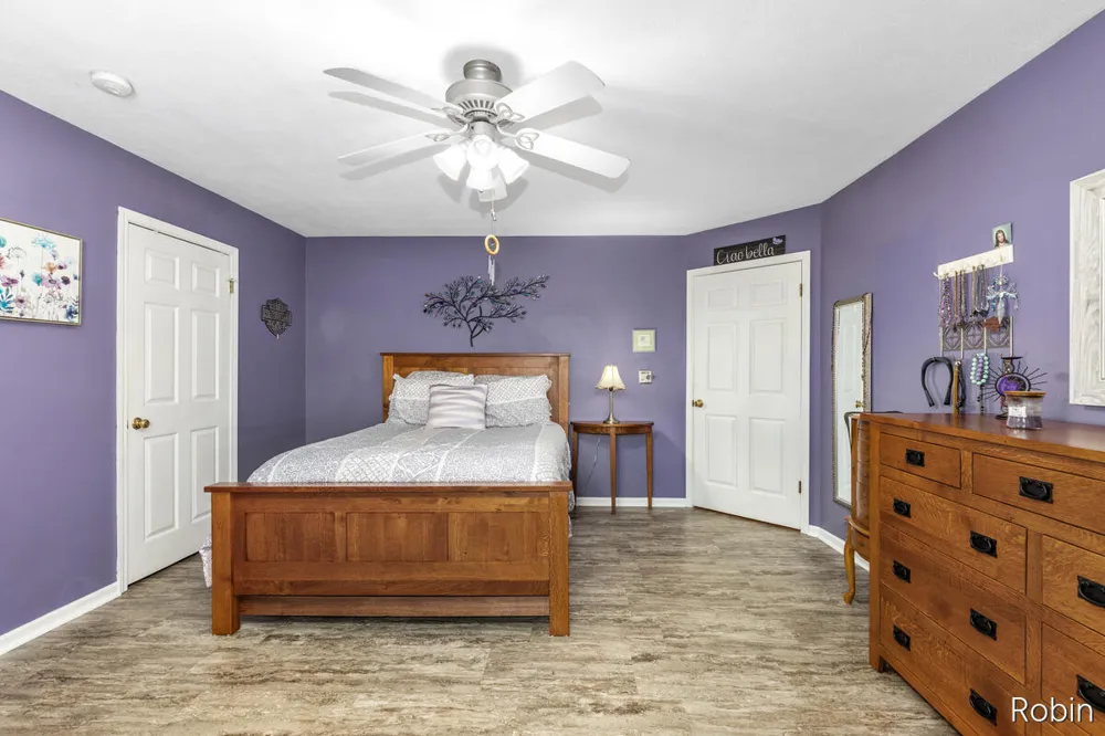 1213 Hayes Street NW Marne, MI 49435
