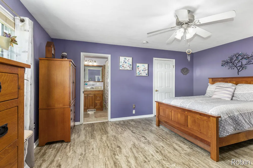 1213 Hayes Street NW Marne, MI 49435