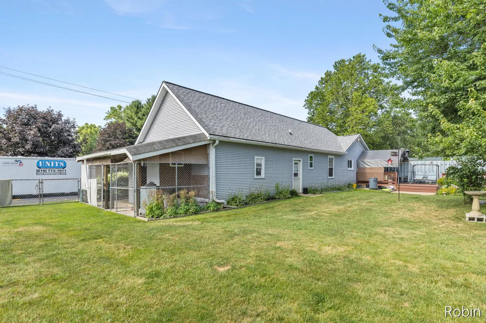 1213 Hayes Street NW Marne, MI 49435