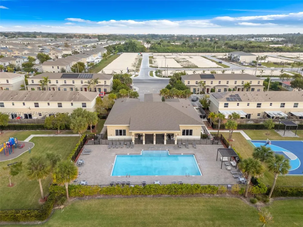 533 NE 5th Pl Florida City, FL 33034