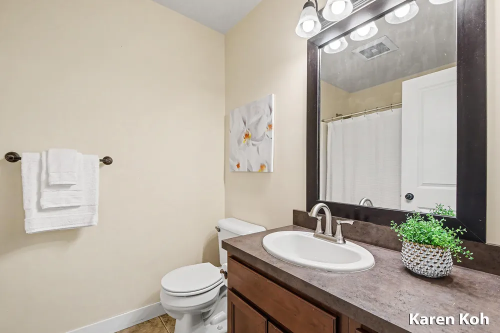 4521 Burton Forest Court SE Kentwood City, MI 49546