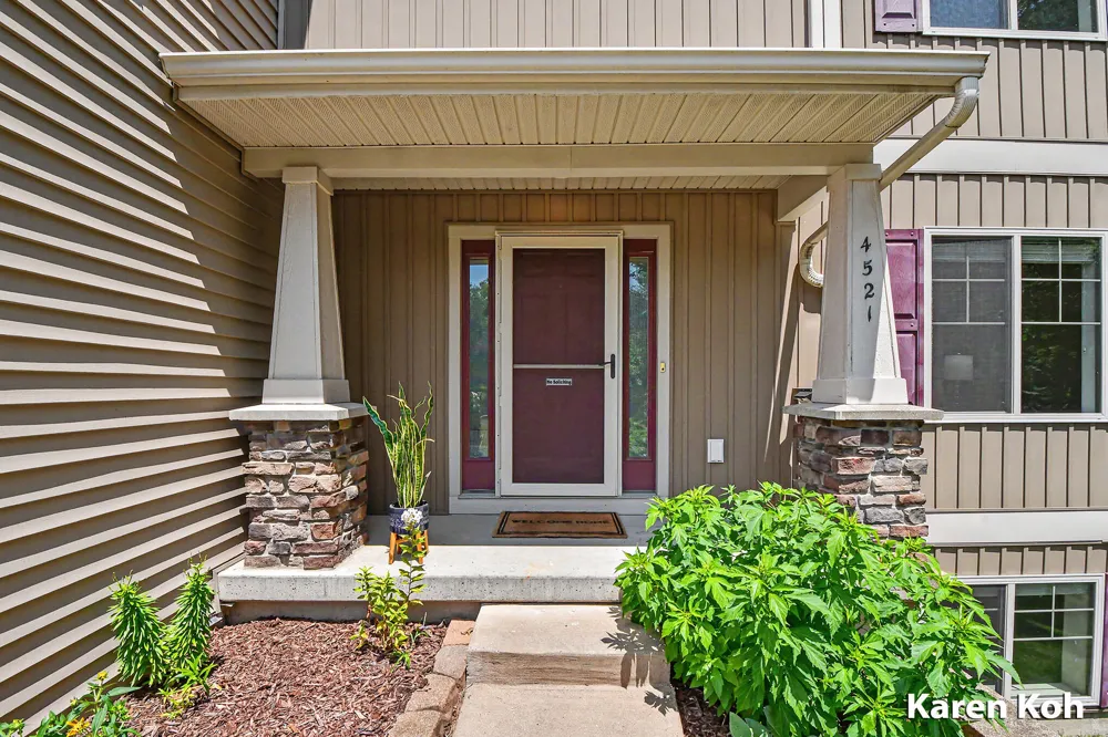 4521 Burton Forest Court SE Kentwood City, MI 49546