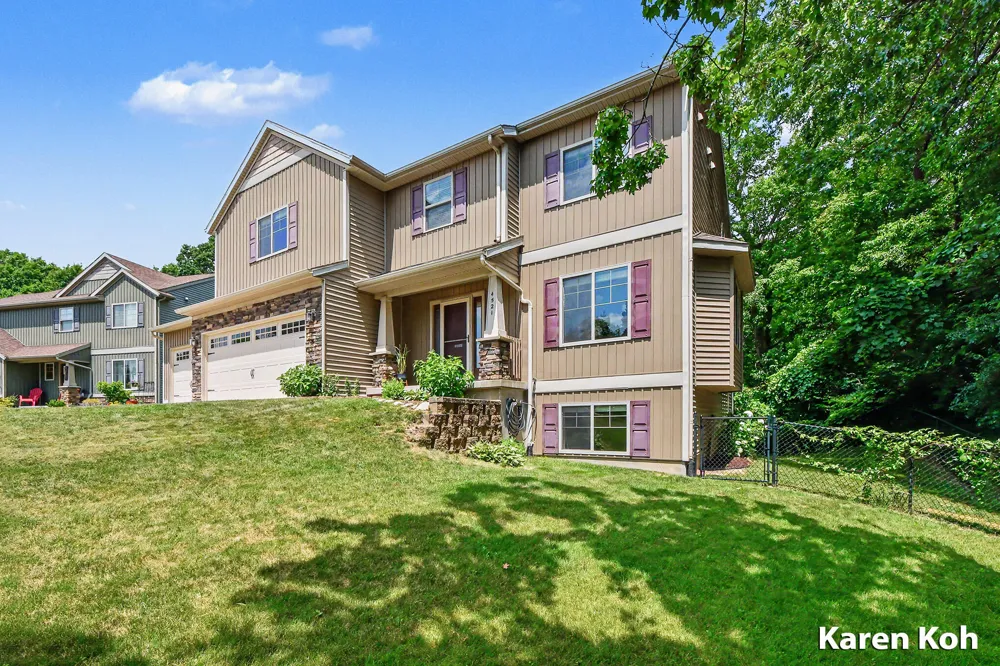 4521 Burton Forest Court SE Kentwood City, MI 49546