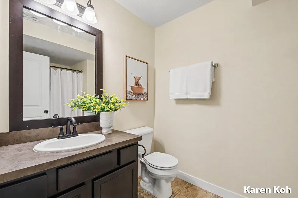 4521 Burton Forest Court SE Kentwood City, MI 49546