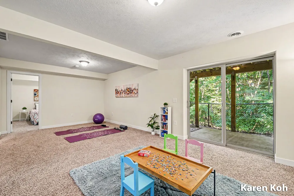 4521 Burton Forest Court SE Kentwood City, MI 49546