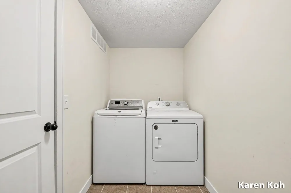 4521 Burton Forest Court SE Kentwood City, MI 49546