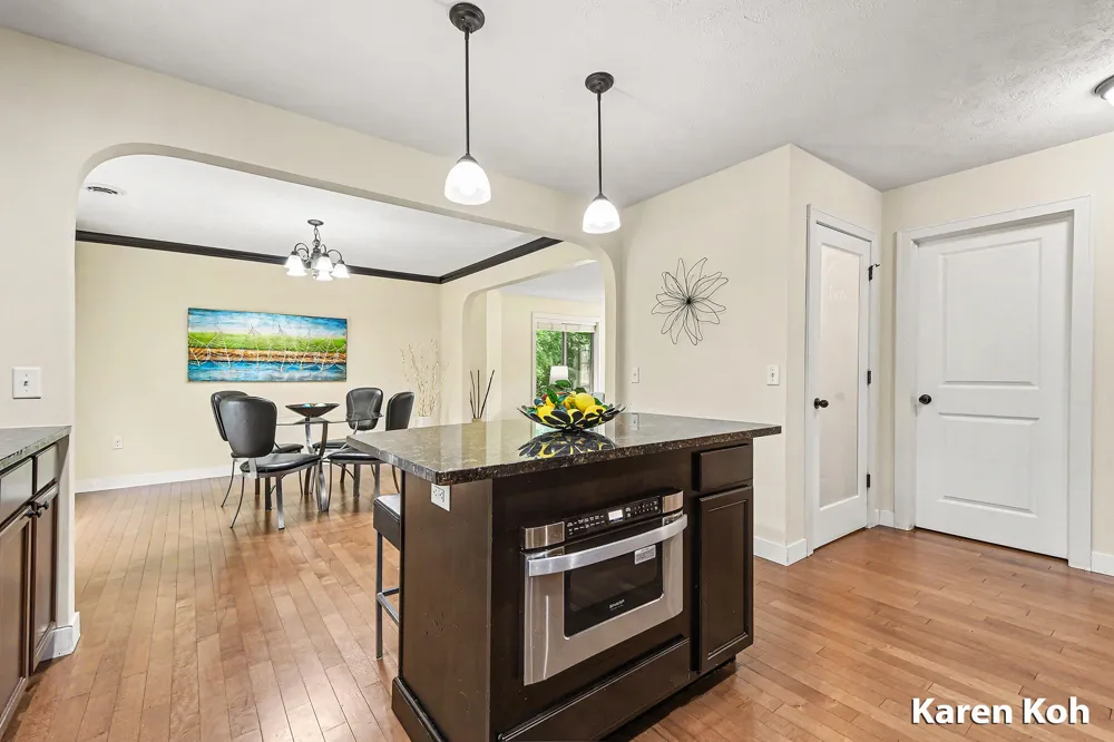 4521 Burton Forest Court SE Kentwood City, MI 49546