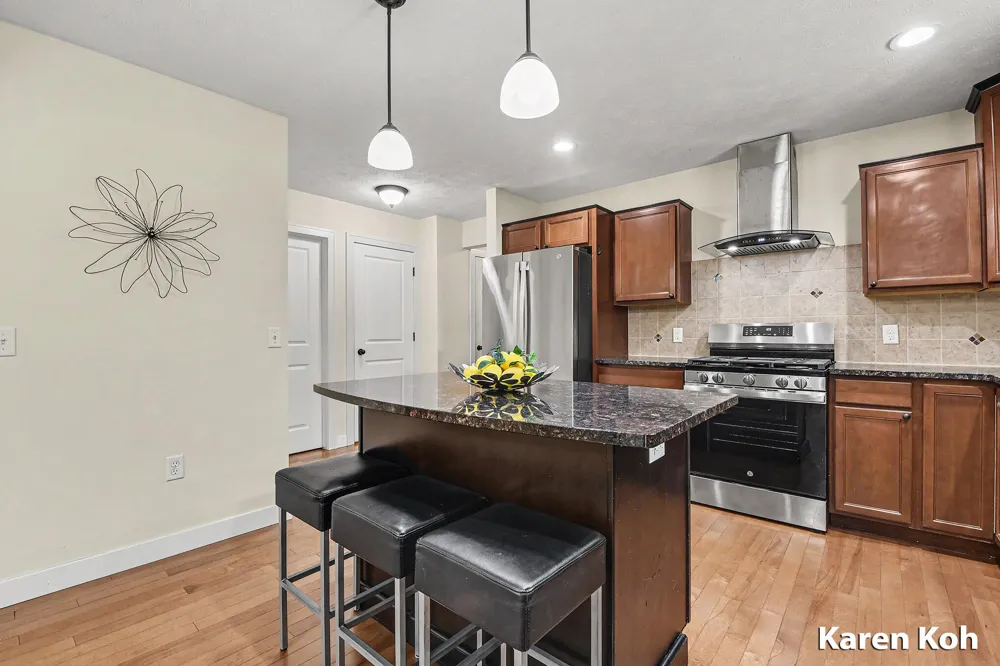 4521 Burton Forest Court SE Kentwood City, MI 49546