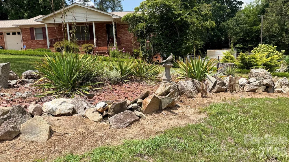 3858 Dover Street Claremont, NC 28610