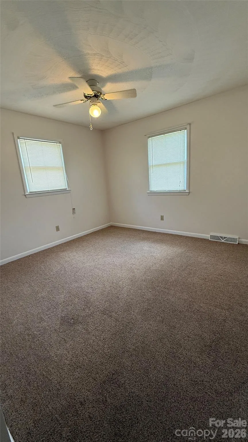 3858 Dover Street Claremont, NC 28610
