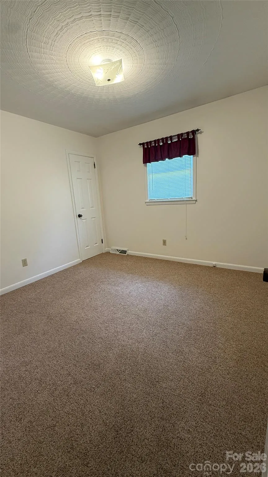 3858 Dover Street Claremont, NC 28610
