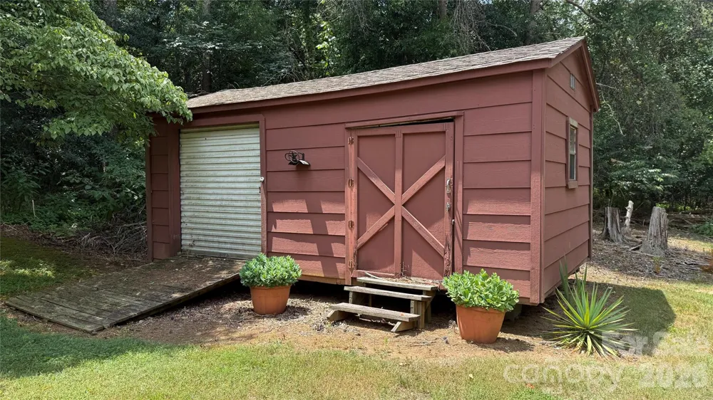 3858 Dover Street Claremont, NC 28610