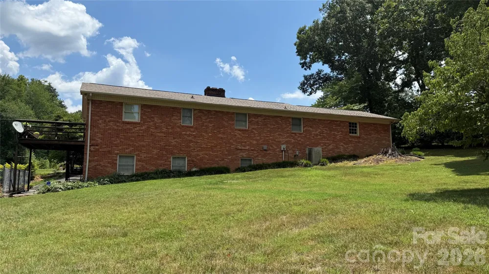 3858 Dover Street Claremont, NC 28610