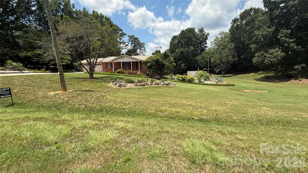3858 Dover Street Claremont, NC 28610