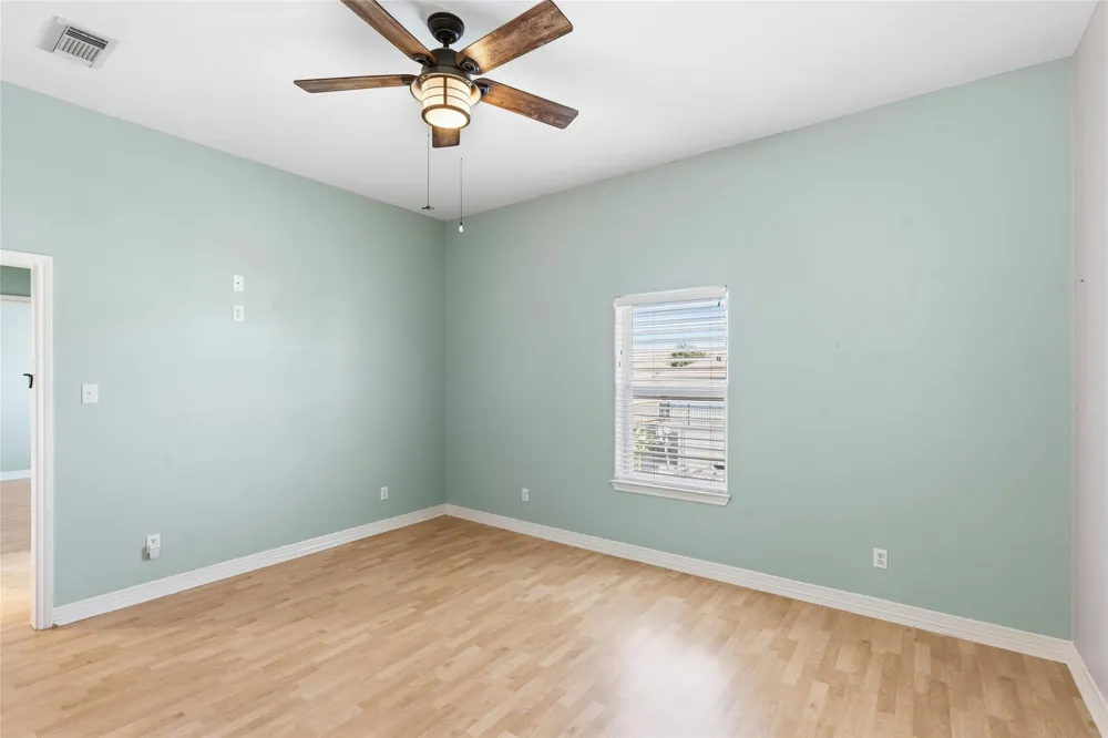 911 Bonita Street Bayou Vista, TX 77563