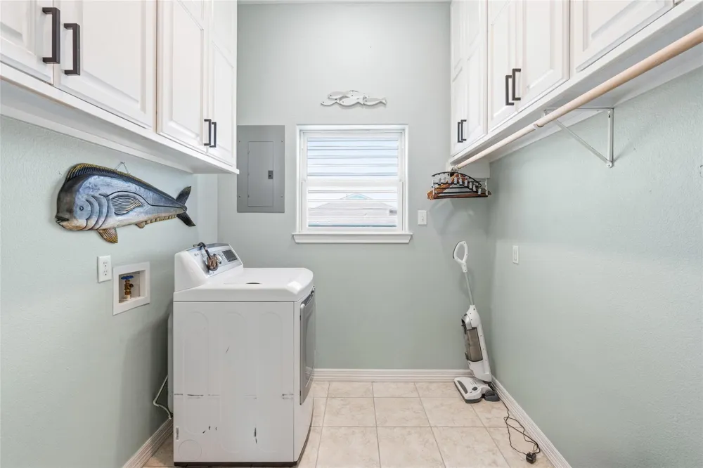 911 Bonita Street Bayou Vista, TX 77563