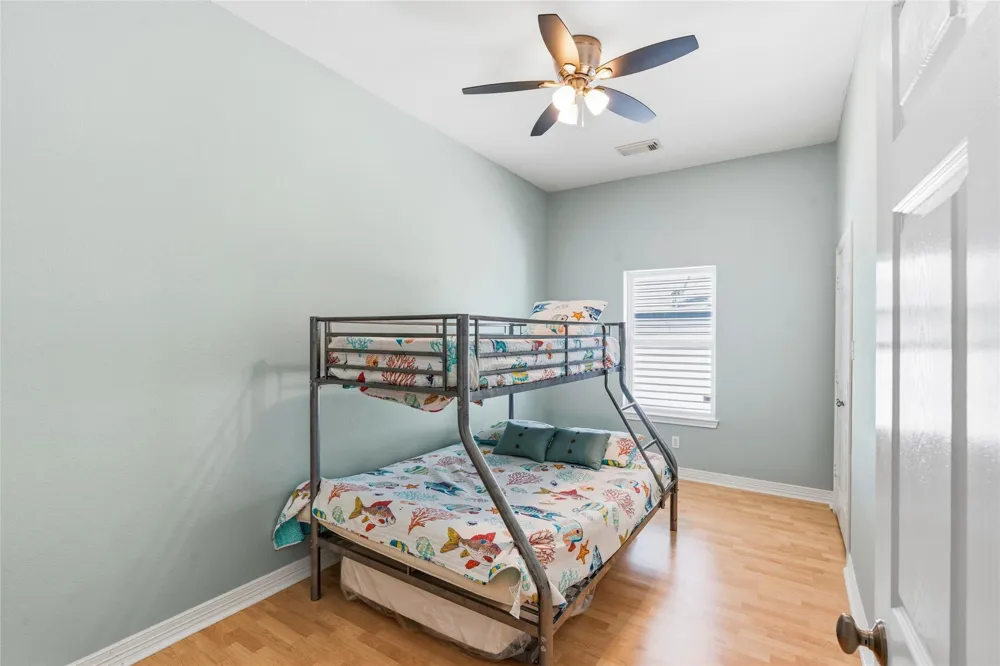 911 Bonita Street Bayou Vista, TX 77563