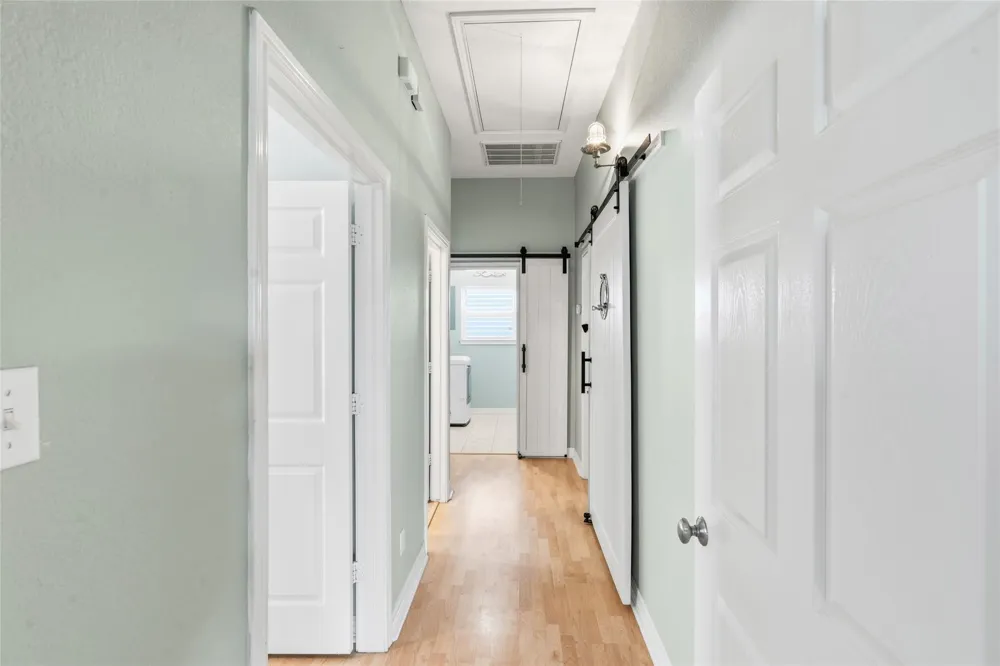 911 Bonita Street Bayou Vista, TX 77563