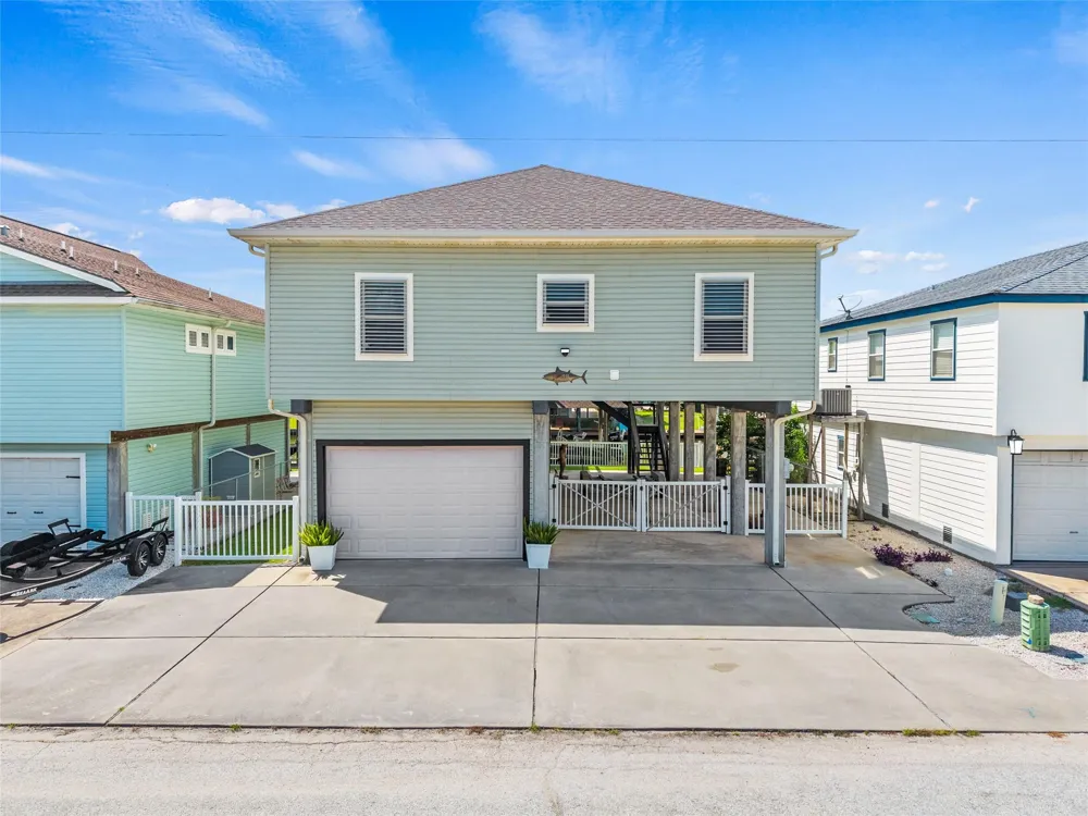 911 Bonita Street Bayou Vista, TX 77563
