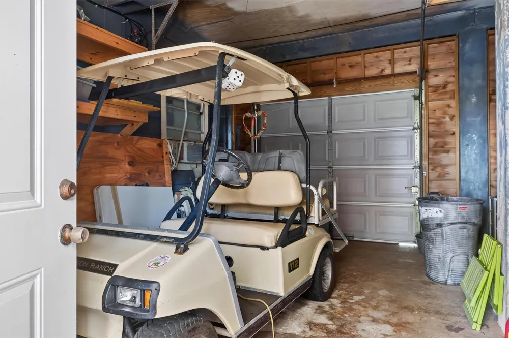 1751 Tiki Drive Tiki Island, TX 77554