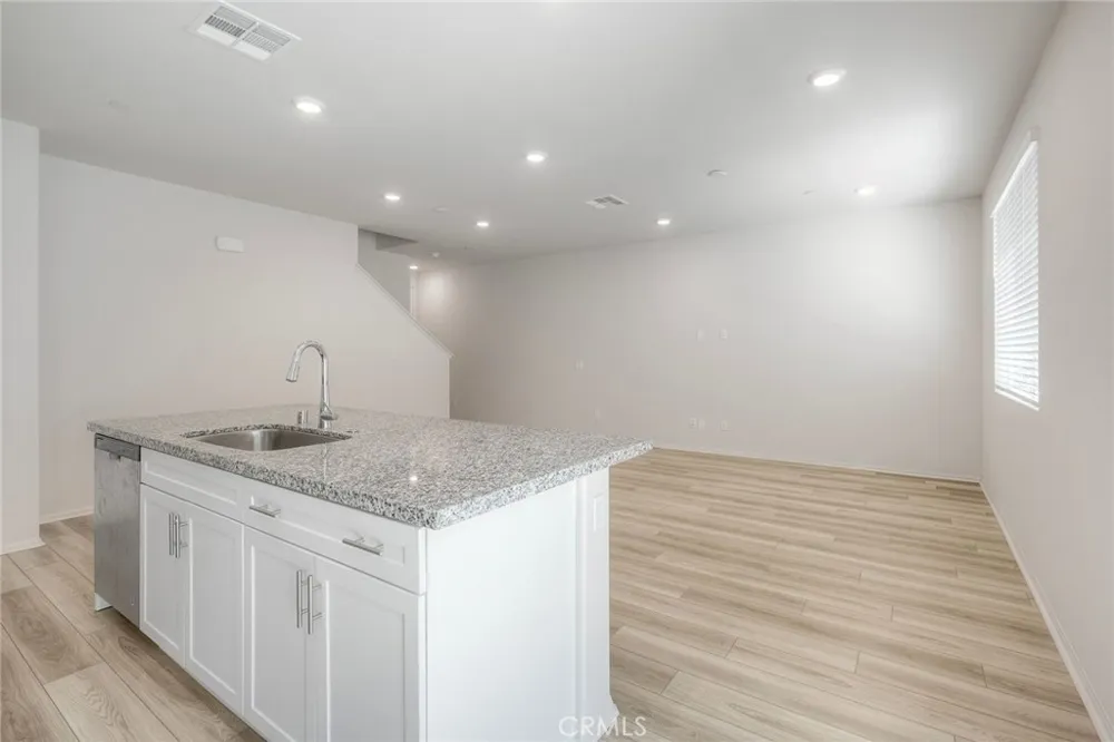 40256 Birchfield Drive Temecula, CA 92591