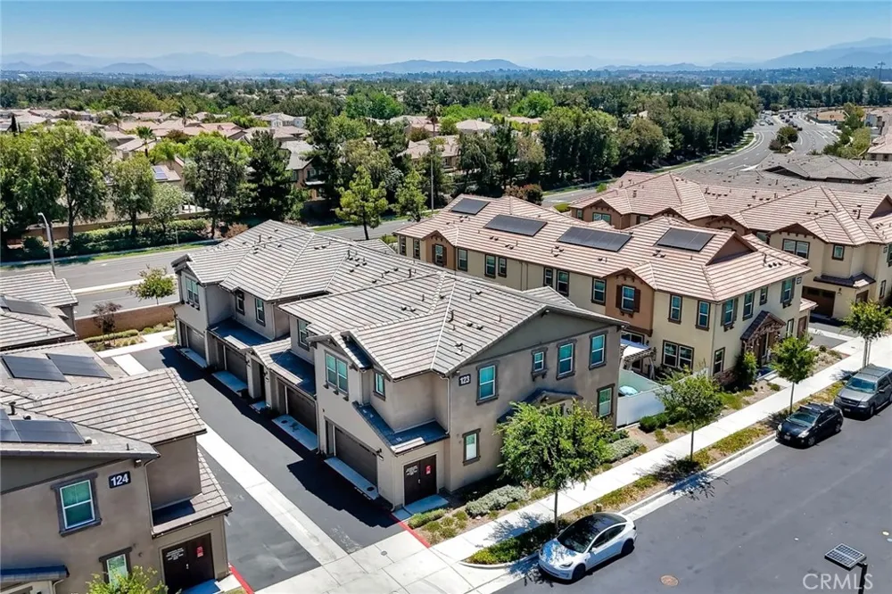 40256 Birchfield Drive Temecula, CA 92591