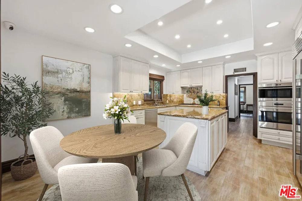 2108 San Ysidro Drive Beverly Hills, CA 90210