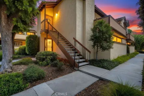 640 Brea #68