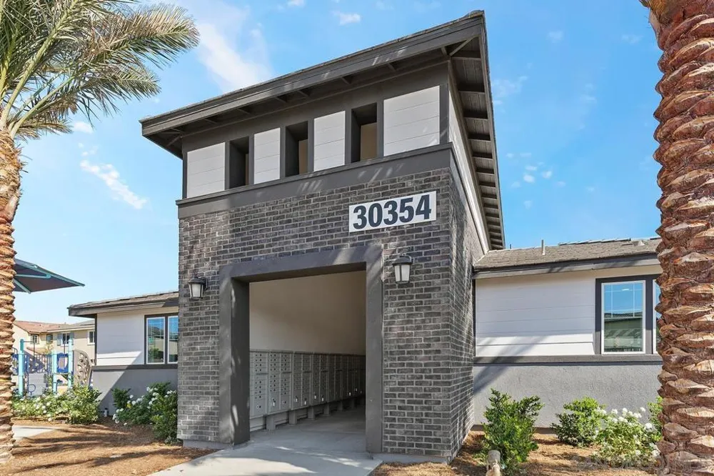 36588 Diego Springs Ave. Murrieta, CA 92563