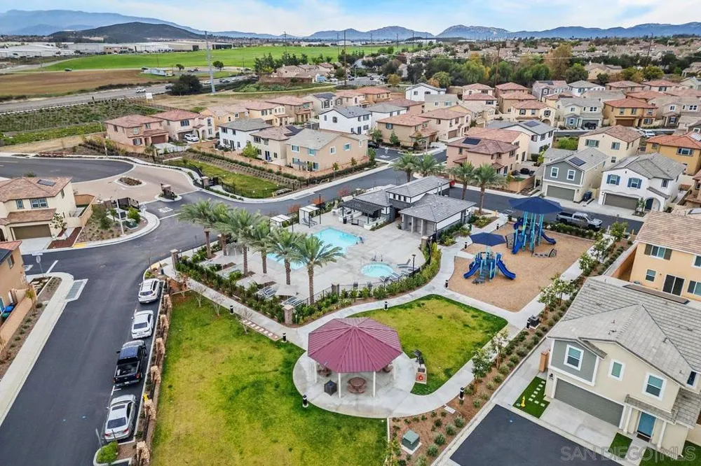 36588 Diego Springs Ave. Murrieta, CA 92563