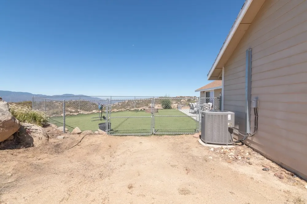 48859 Pinto Court Aguanga, CA 92536