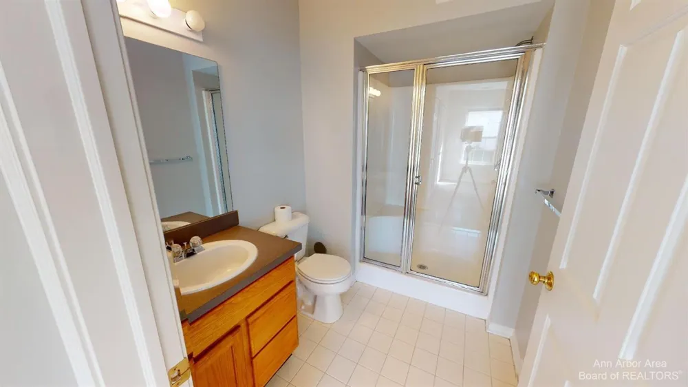 2785 S Knightsbridge Circle Ann Arbor, MI 48105