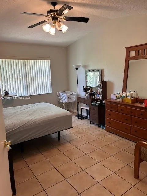 11201 NW 7th St #204 Sweetwater, FL 33172