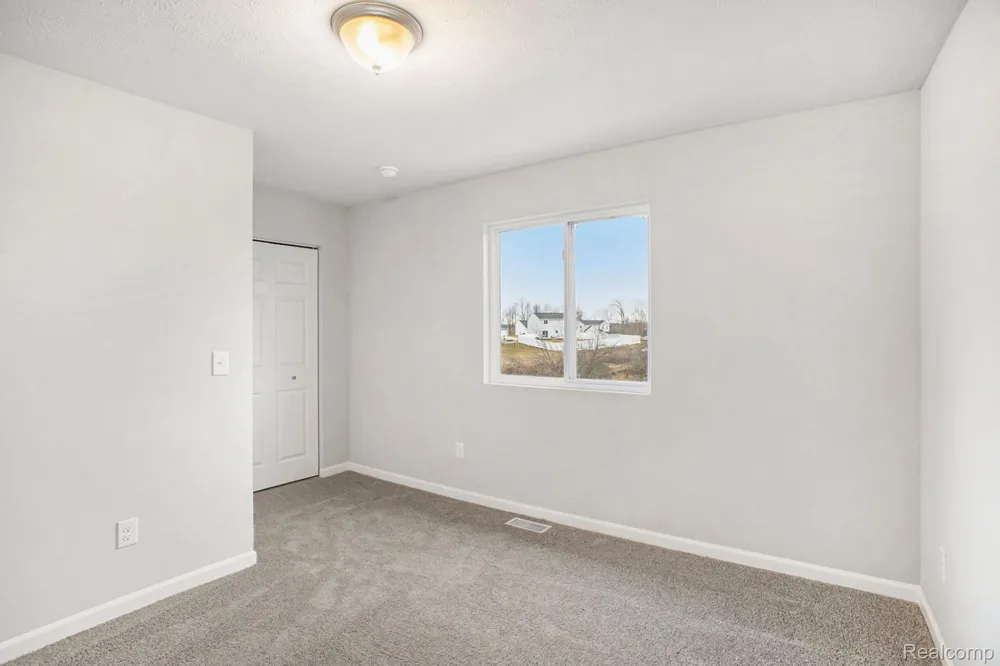 221 Wildflower Drive Hillsdale City, MI 49242