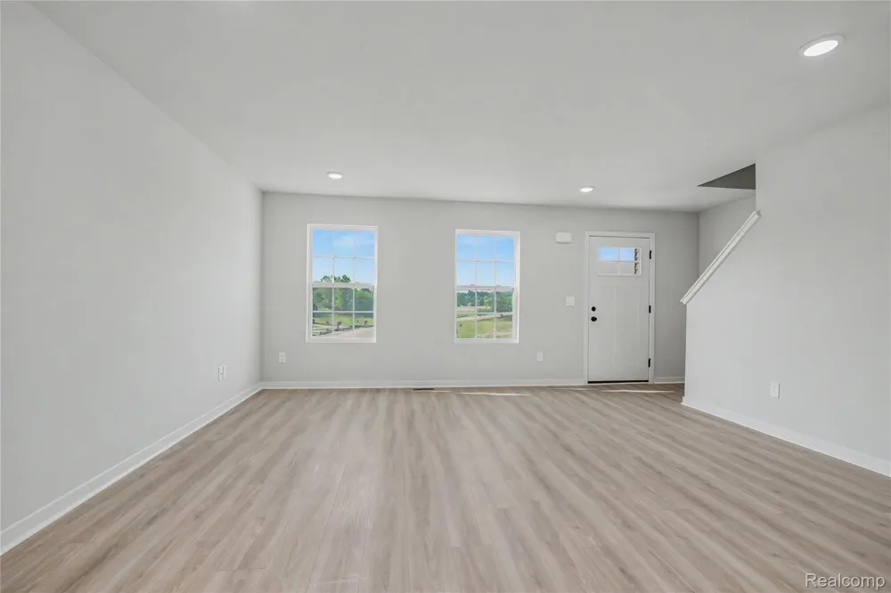 221 Wildflower Drive Hillsdale City, MI 49242