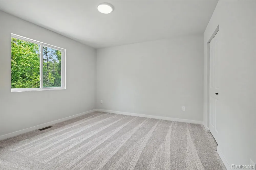 221 Wildflower Drive Hillsdale City, MI 49242