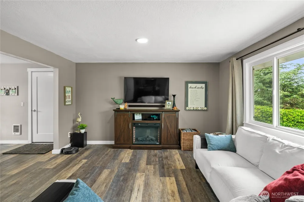 241 S Razor Clam Drive SW Ocean Shores, WA 98569