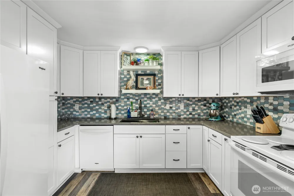 241 S Razor Clam Drive SW Ocean Shores, WA 98569