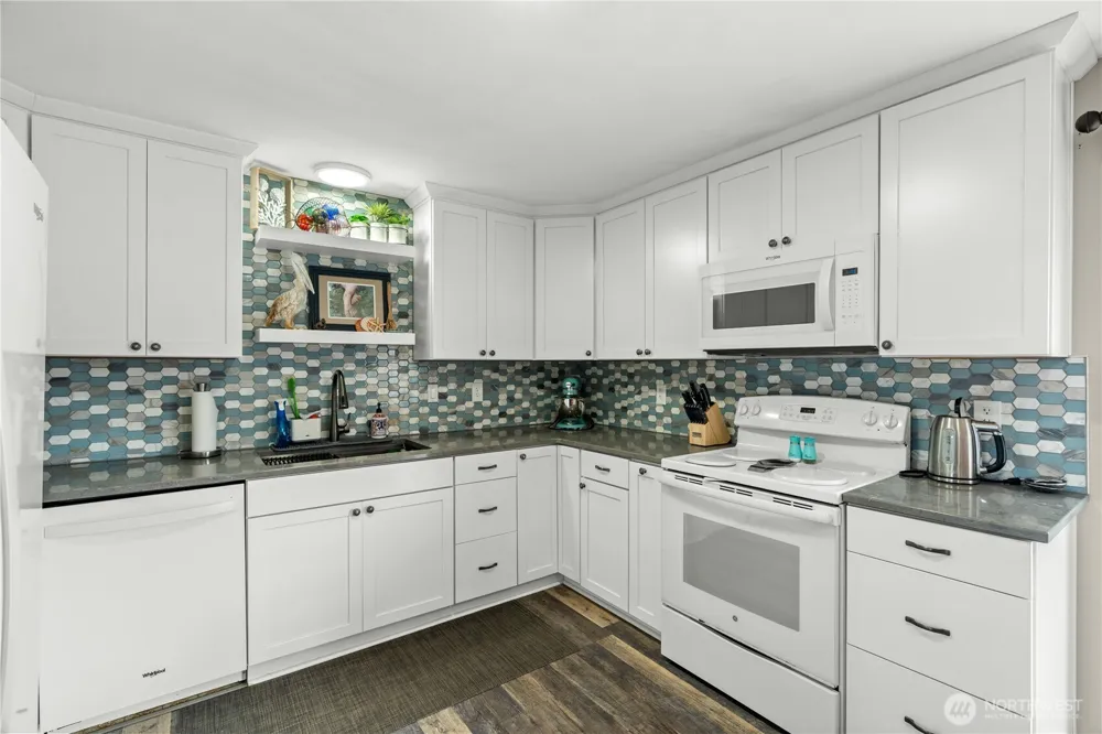 241 S Razor Clam Drive SW Ocean Shores, WA 98569