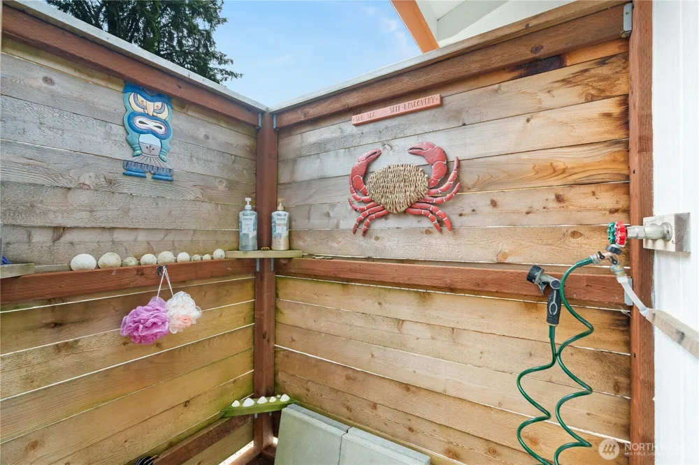241 S Razor Clam Drive SW Ocean Shores, WA 98569