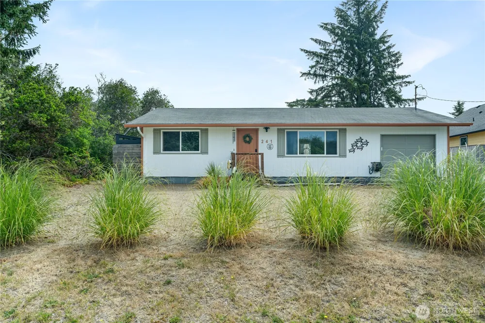 241 S Razor Clam Drive SW Ocean Shores, WA 98569