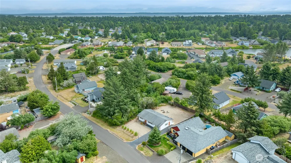 241 S Razor Clam Drive SW Ocean Shores, WA 98569