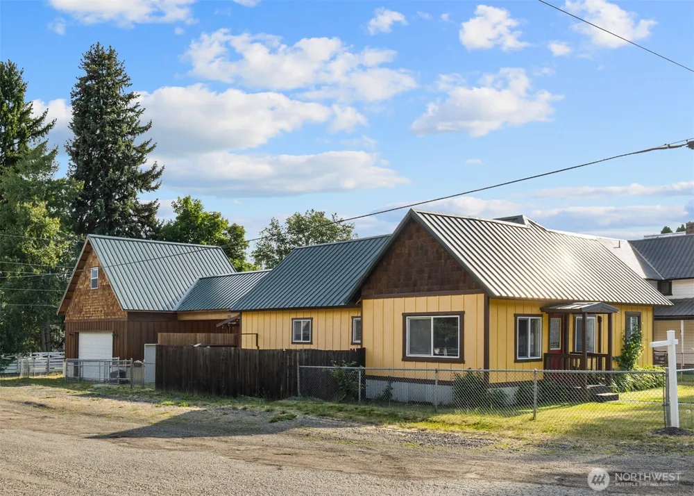 301 W 4th Street Cle Elum, WA 98922