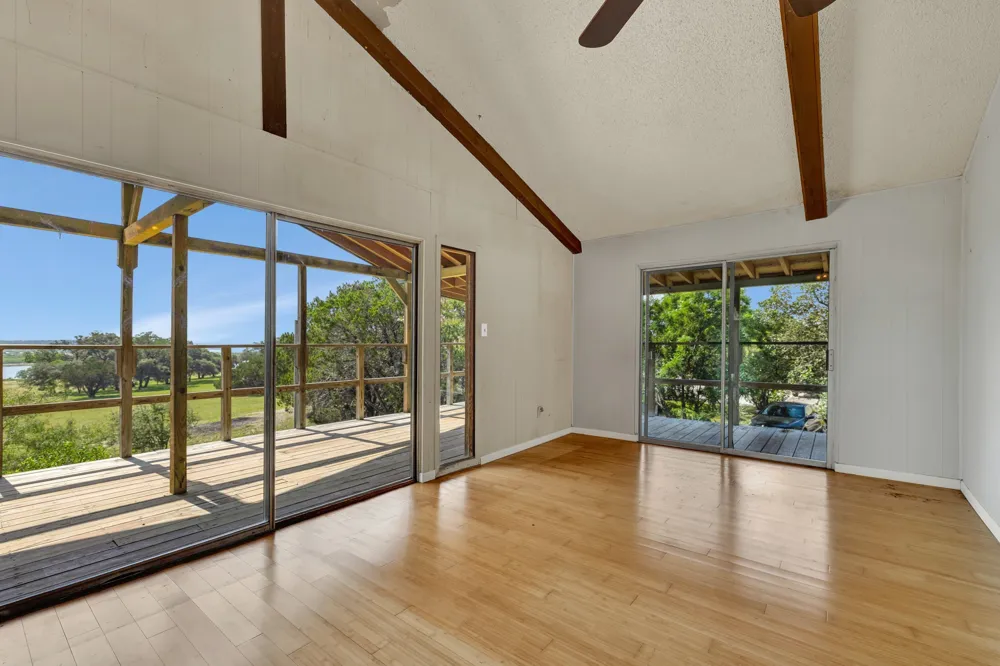 785 Park Shores Canyon Lake, TX 78133