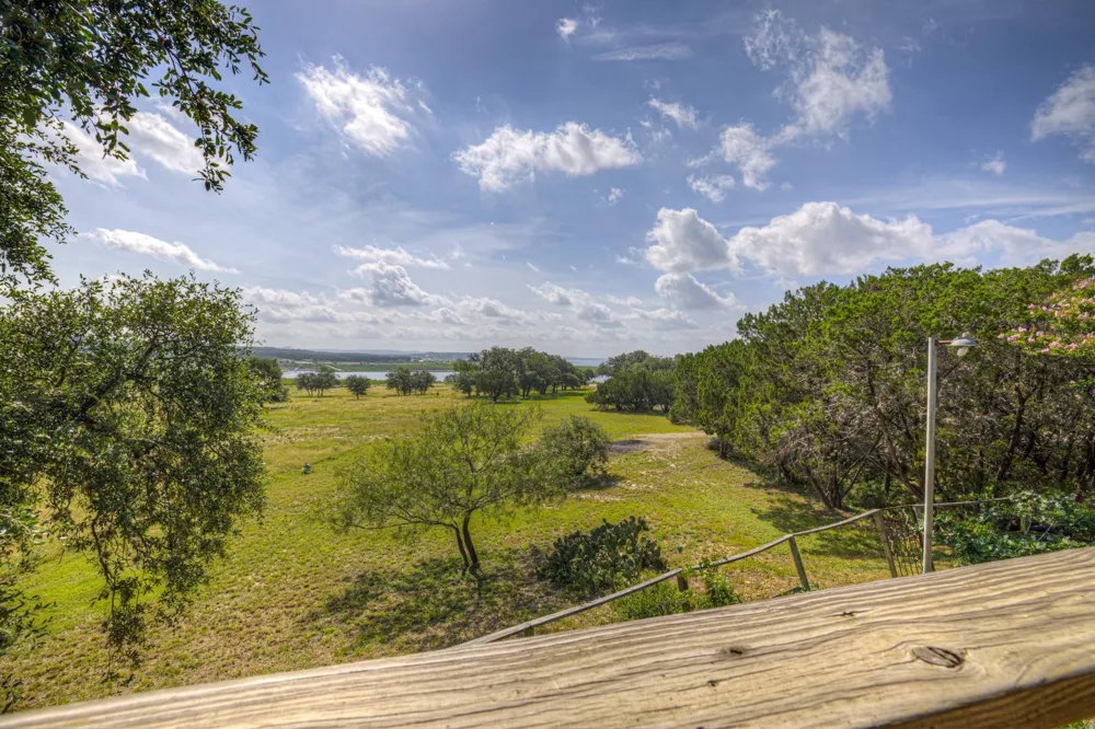 785 Park Shores Canyon Lake, TX 78133