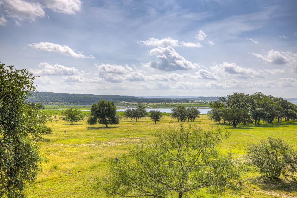 785 Park Shores Canyon Lake, TX 78133