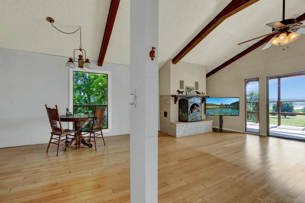 785 Park Shores Canyon Lake, TX 78133